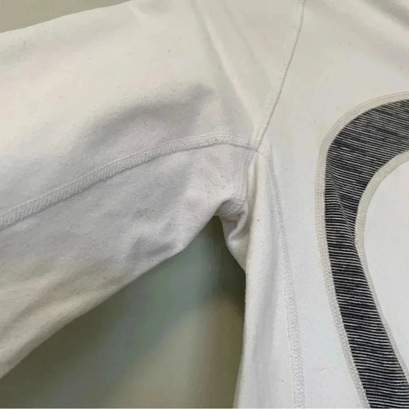 Lululemon white  scuba hoodie 4 - Picture 3 of 7
